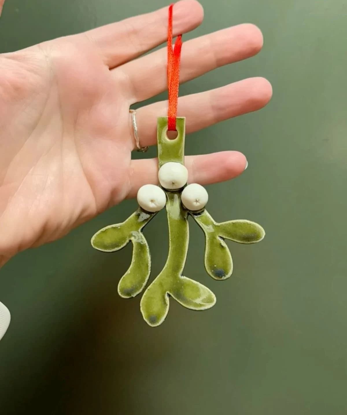 Taller crea tus adornos navideños